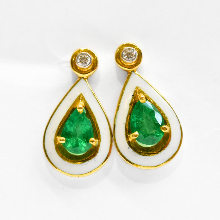Picture of Emerald & Diamond Studs
